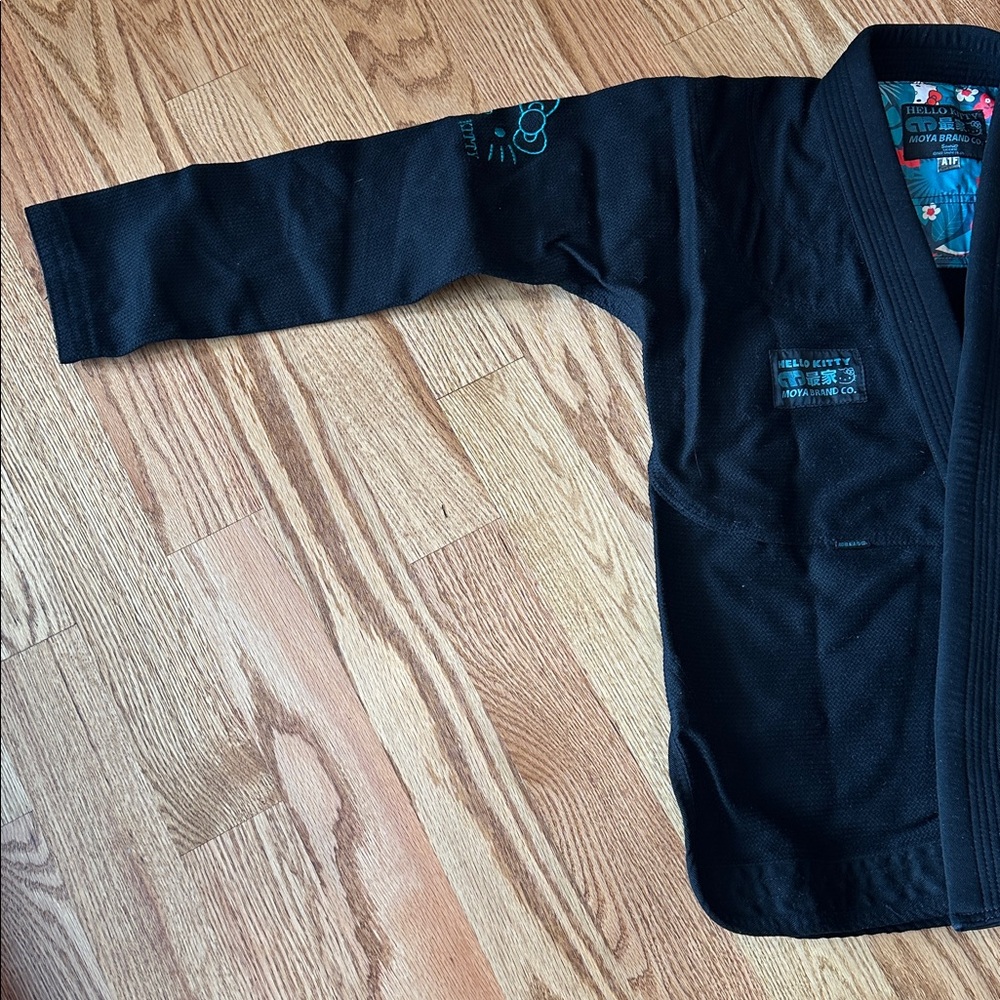 Moya Brand Limited Edition Hello Kitty Jiiu Jitsu Gi - Womens - A1F - Picture 3 of 10
